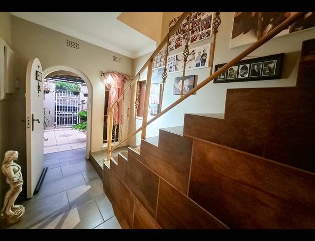 3 BEDROOM TOWNHOUSE FOR SALE IN THREE RIVERS